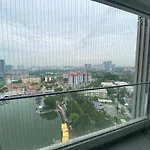 Homestay Lake Park